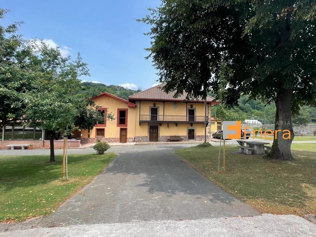 Maison de luxe à vendre à Oviedo, 425 000 €, Photo 1