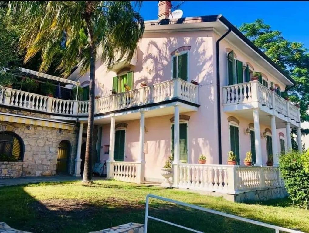 Luxury House for sale in San Remo, 1 500 000 €, Photo 2