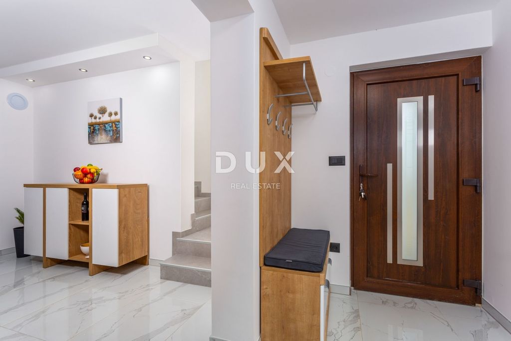 Maison de luxe à vendre à Krk, 975 000 €, Photo 4