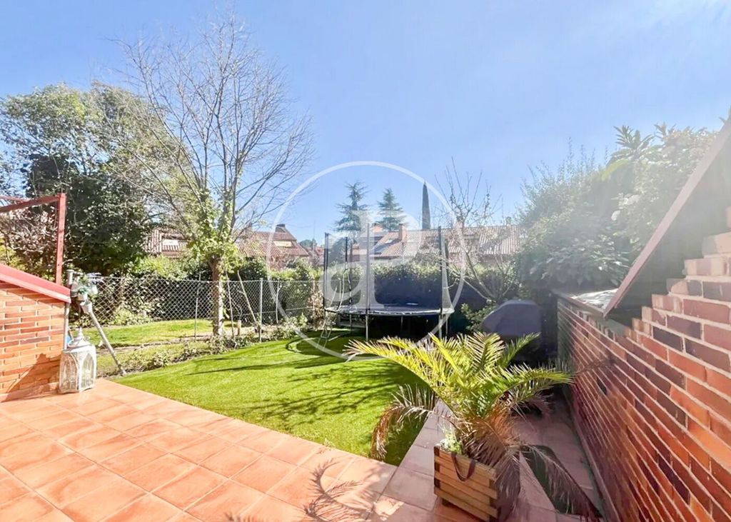Maison de luxe à vendre à Majadahonda, 1 150 000 €, Photo 4