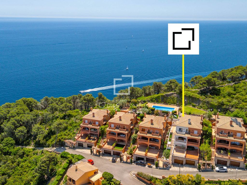 Luxury House for sale in Begur, 880 000 €, Photo 1