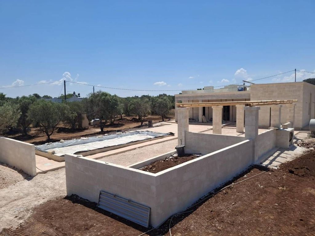 Maison de luxe à vendre à Ostuni, 470 000 €, Photo 2
