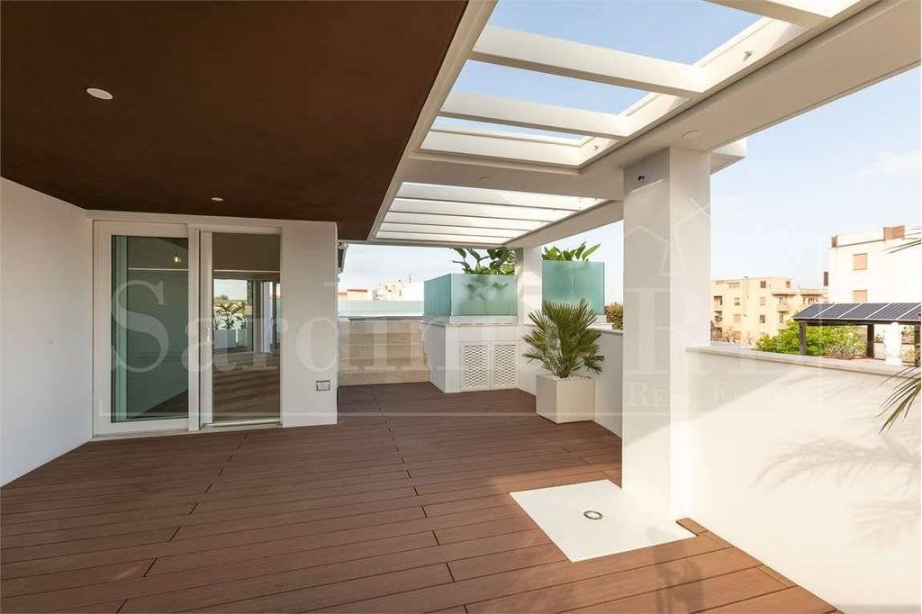 Luxury Apartment for sale in Quartu Sant Elena, 1 200 000 €, Photo 5