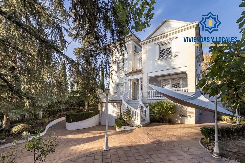 Maison de luxe à vendre à Peligros, 405 000 €, Photo 2
