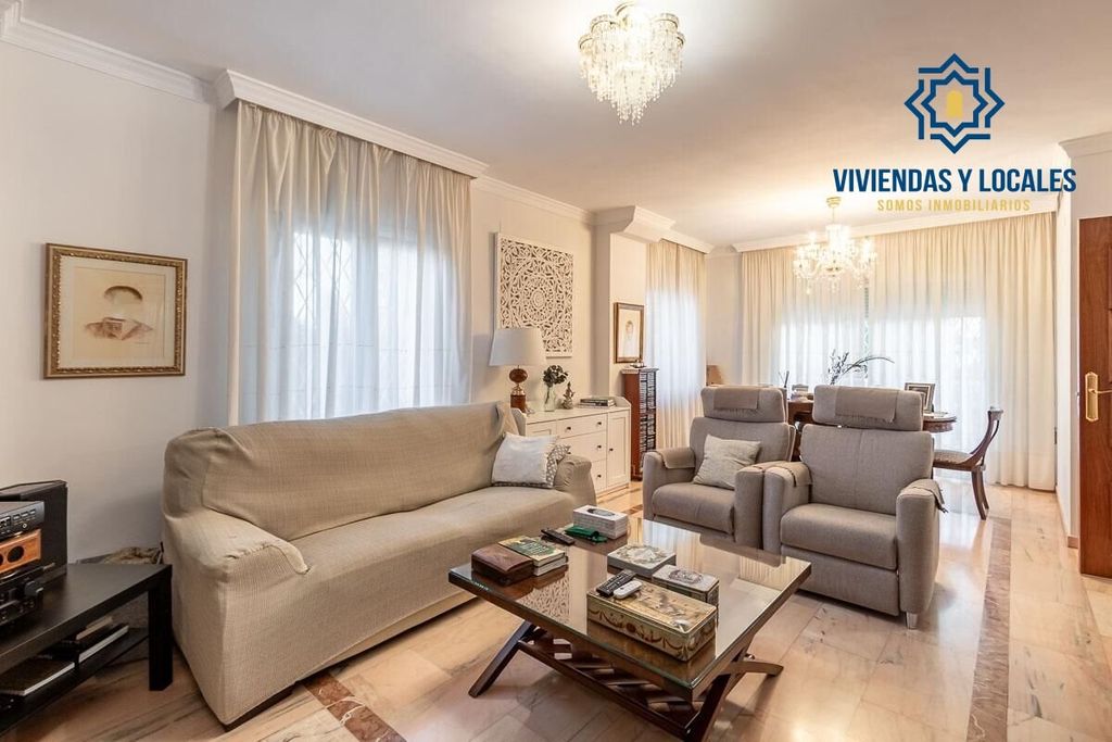 Maison de luxe à vendre à Peligros, 405 000 €, Photo 3