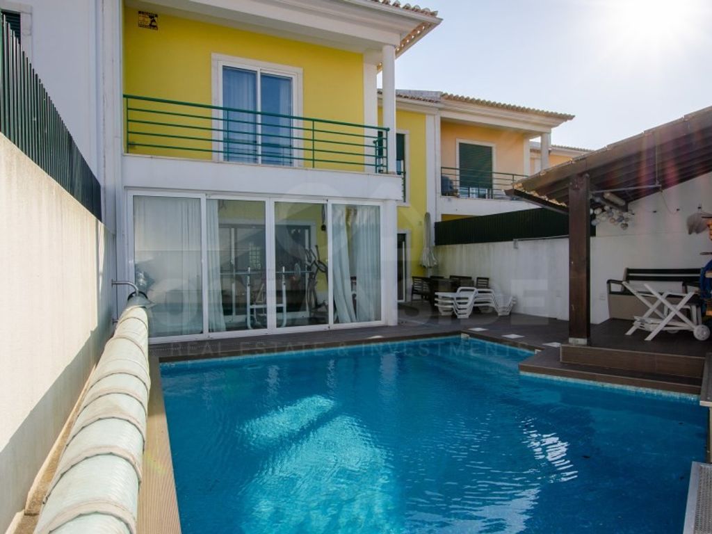 Maison de luxe à vendre à Cascais, 670 000 €, Photo 1