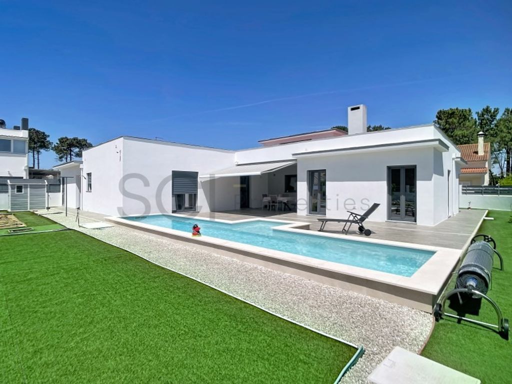 Maison de luxe à vendre à Setúbal, 745 000 €, Photo 1