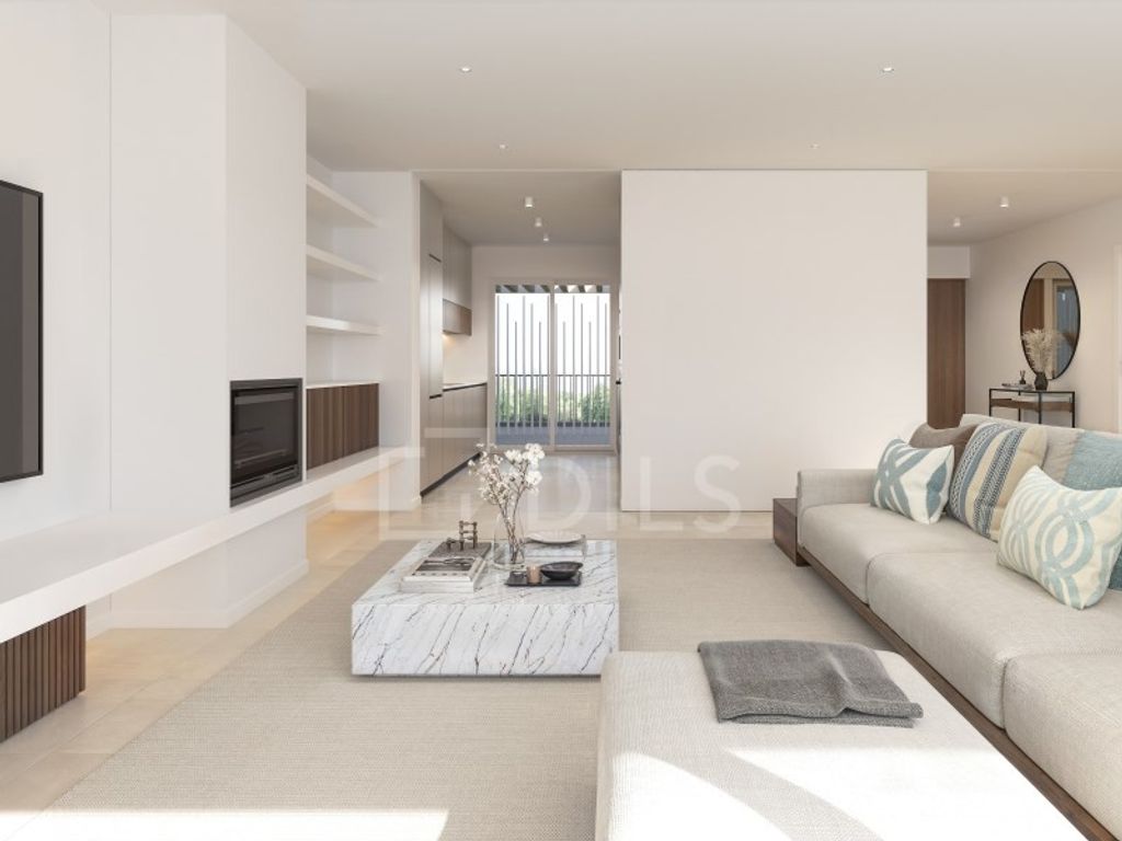 Luxury House for sale in Portimão, 645 000 €, Photo 1