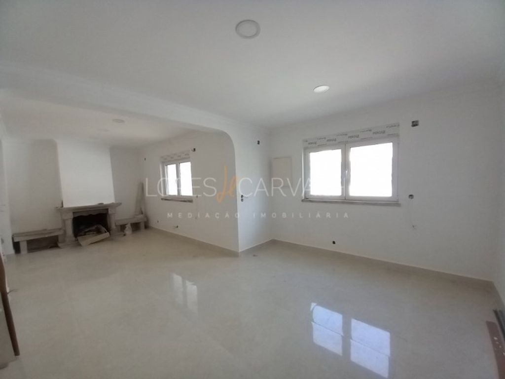 Luxury House for sale in Seixal, 445 000 €, Photo 4