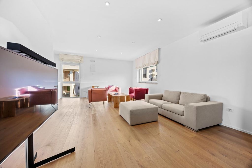 Maison de luxe à vendre à Banjole, 630 000 €, Photo 6