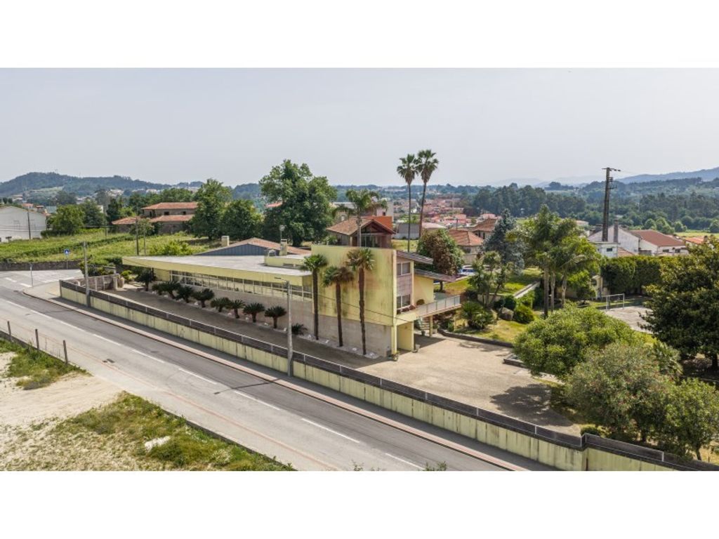 Maison de luxe à vendre à Paredes, 1 000 000 €, Photo 1