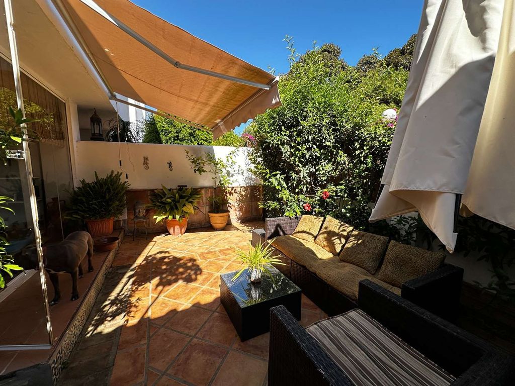 Maison de luxe à vendre à Marbella, 789 000 €, Photo 2