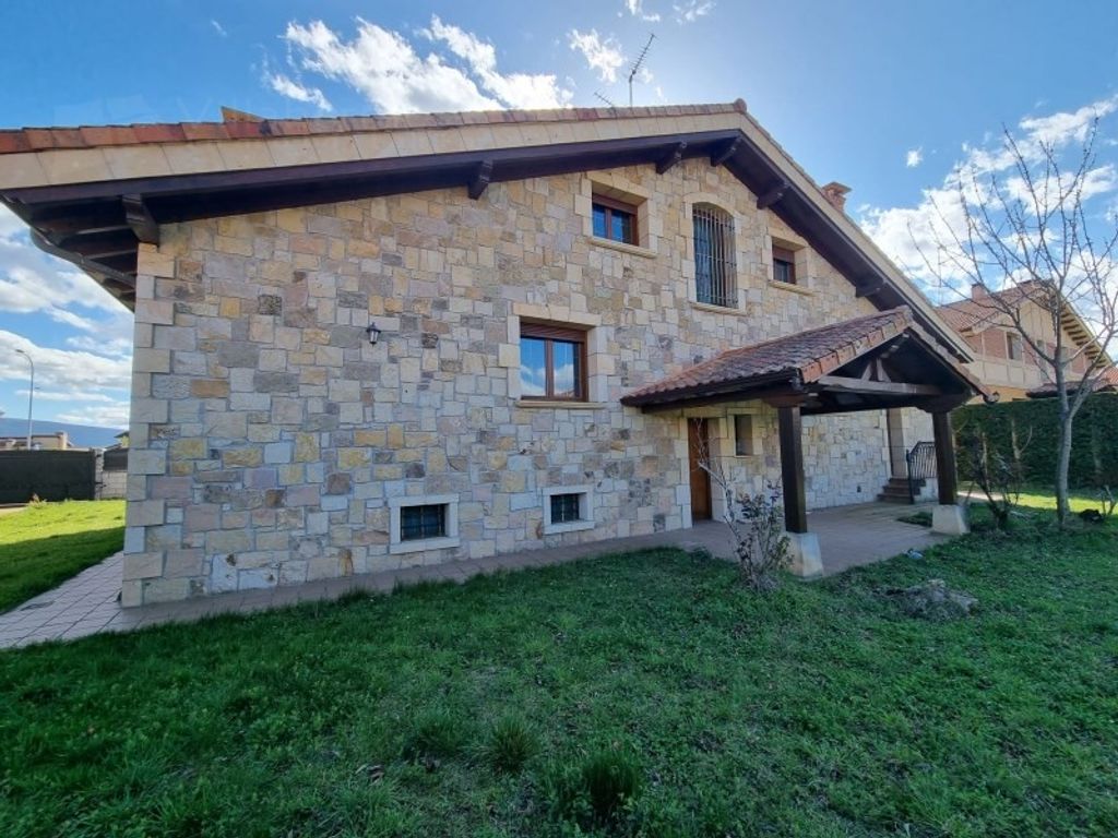 Maison de luxe à vendre à Villarcayo, 500 000 €, Photo 6