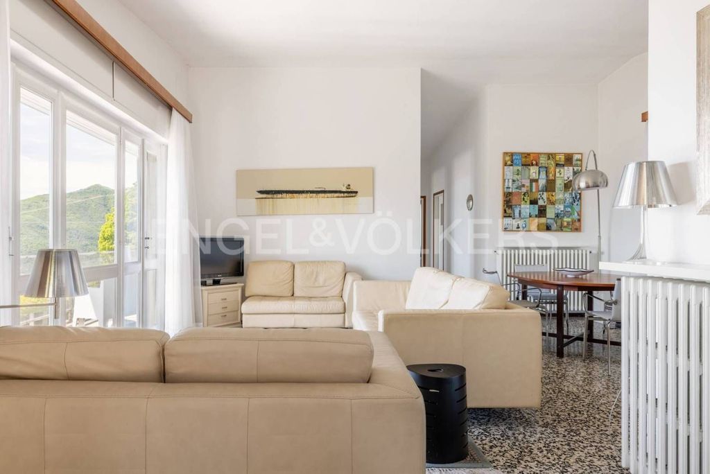 Luxury House for sale in Maccagno, 430 000 €, Photo 6
