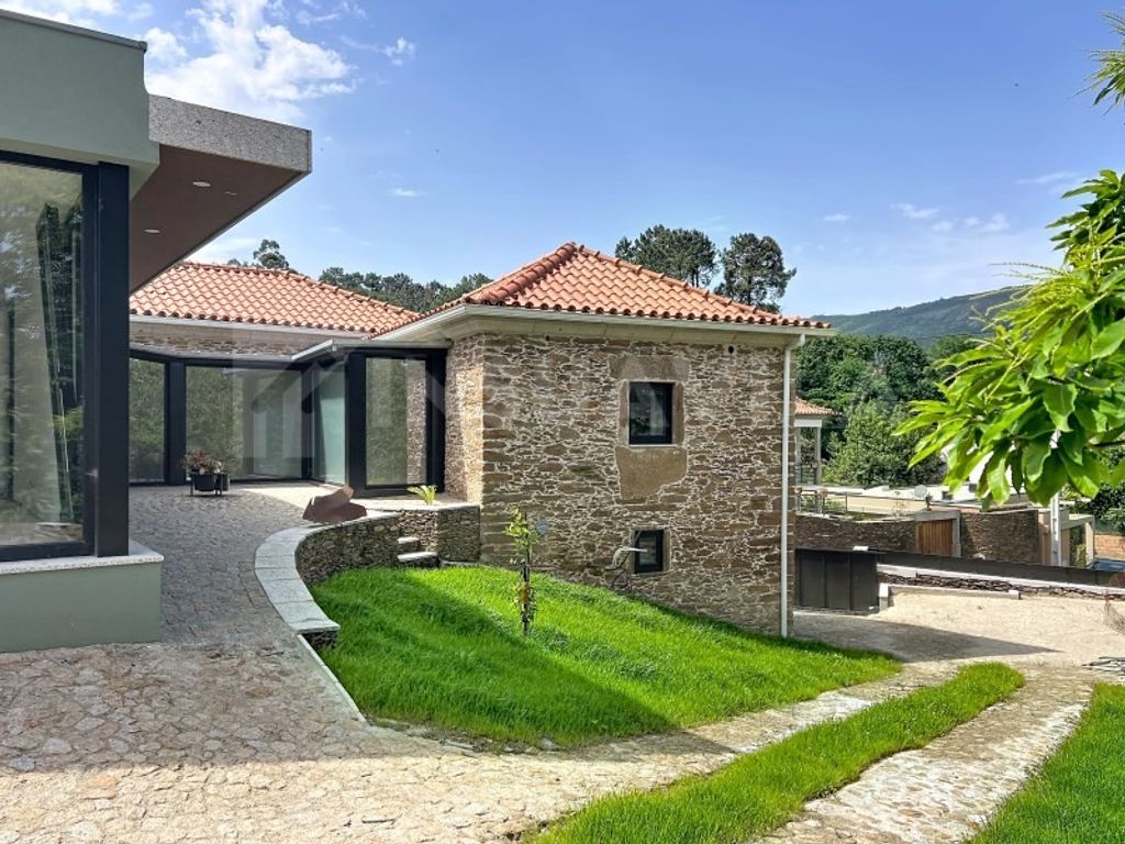 Maison de luxe à vendre à Caminha, 570 000 €, Photo 1