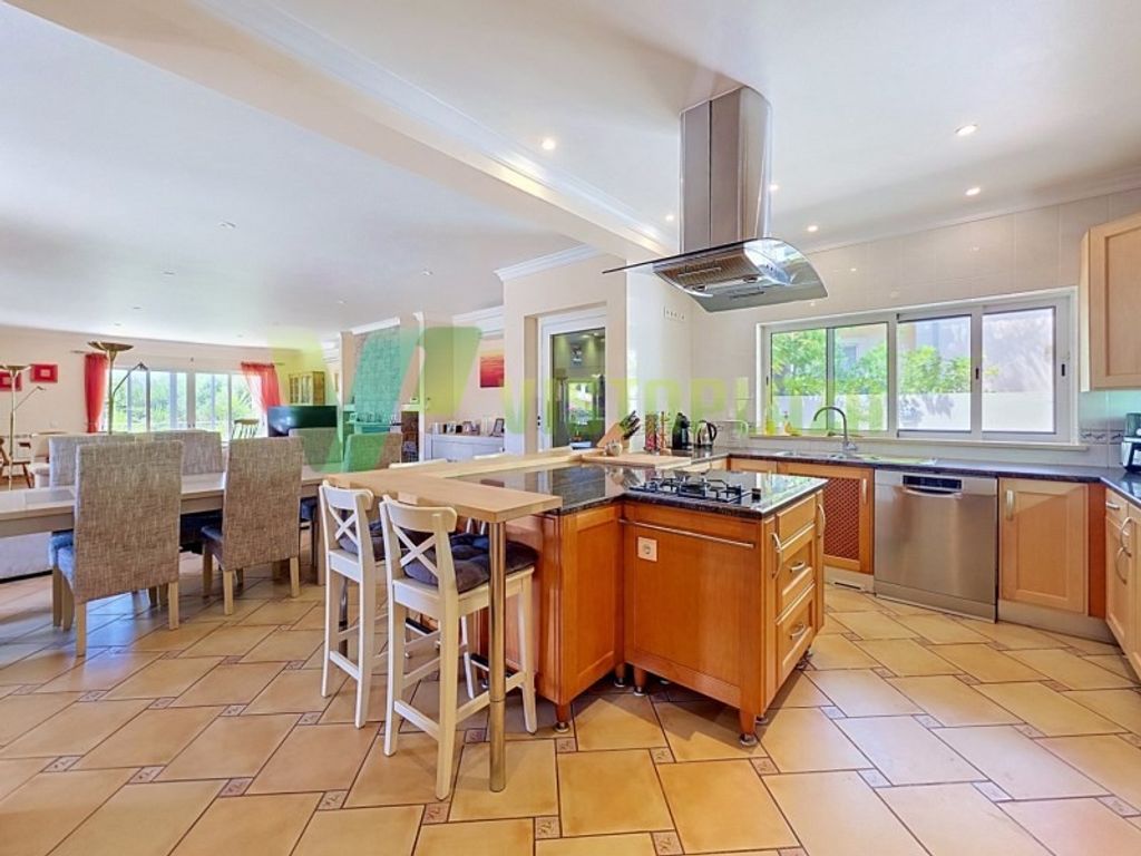 Luxury House for sale in Portimão, 915 000 €, Photo 5