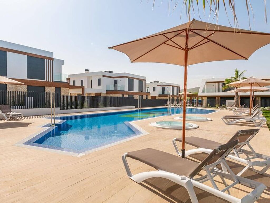 Luxury House for sale in Capdepera, 1 084 000 €, Photo 1
