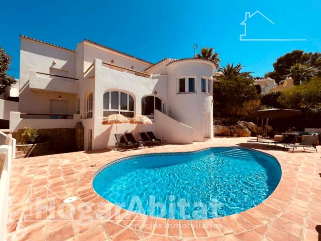 Maison de luxe à vendre à Denia, 789 000 €, Photo 1