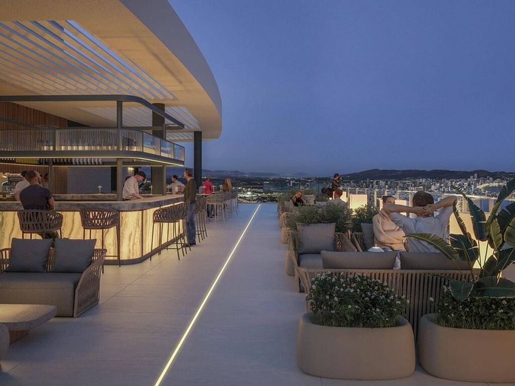 Luxury Apartment for sale in Benidorm, 750 000 €, Photo 1