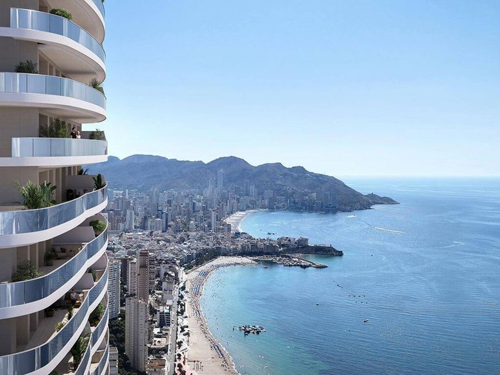 Luxury Apartment for sale in Benidorm, 801 000 €, Photo 1