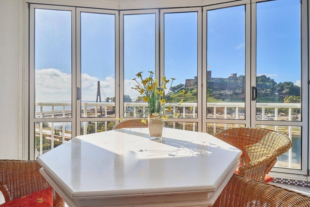 Luxury Apartment for sale in Fuengirola, 625 000 €, Photo 1