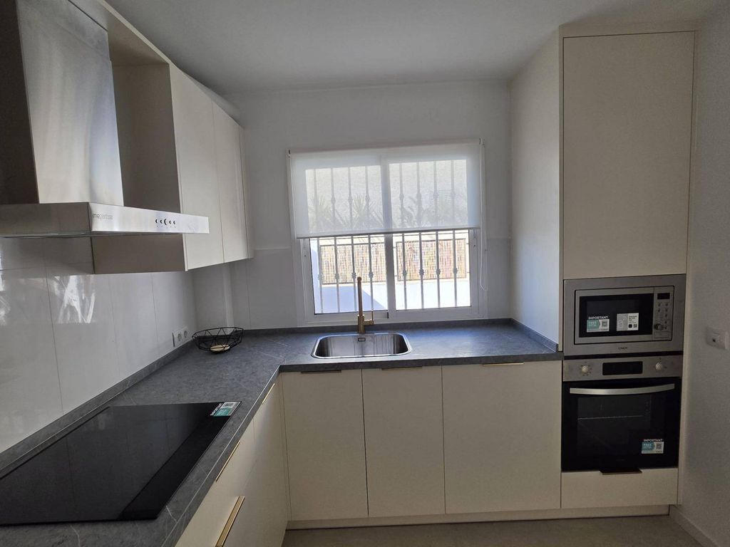 Luxury House for sale in Benalmádena, 469 000 €, Photo 4