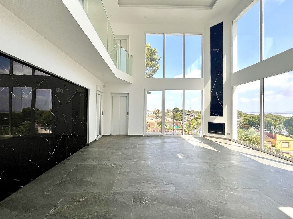 Maison de luxe à vendre à Torrevieja, 849 000 €, Photo 4