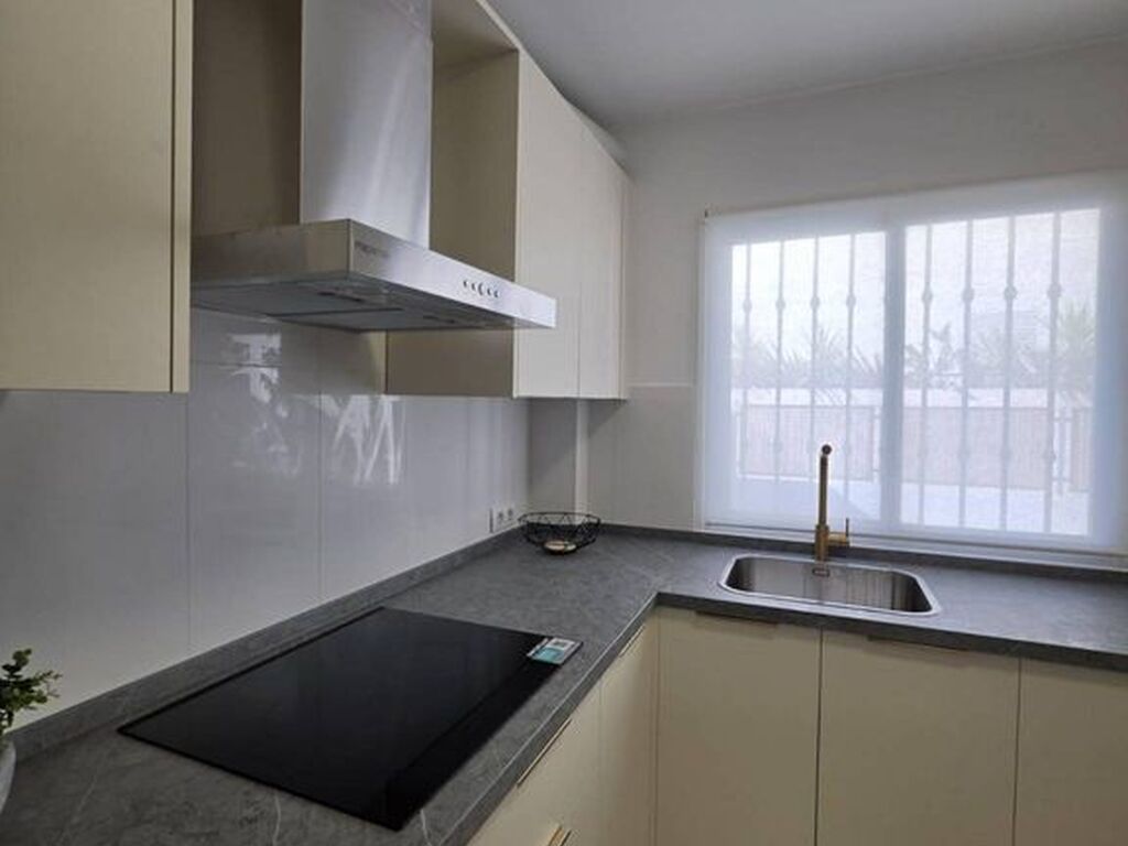 Luxury House for sale in Benalmádena, 469 000 €, Photo 5