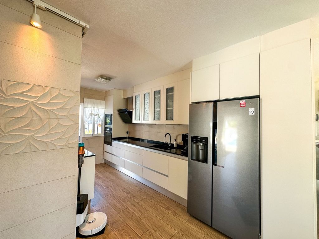 Maison de luxe à vendre à Torrevieja, 420 000 €, Photo 5