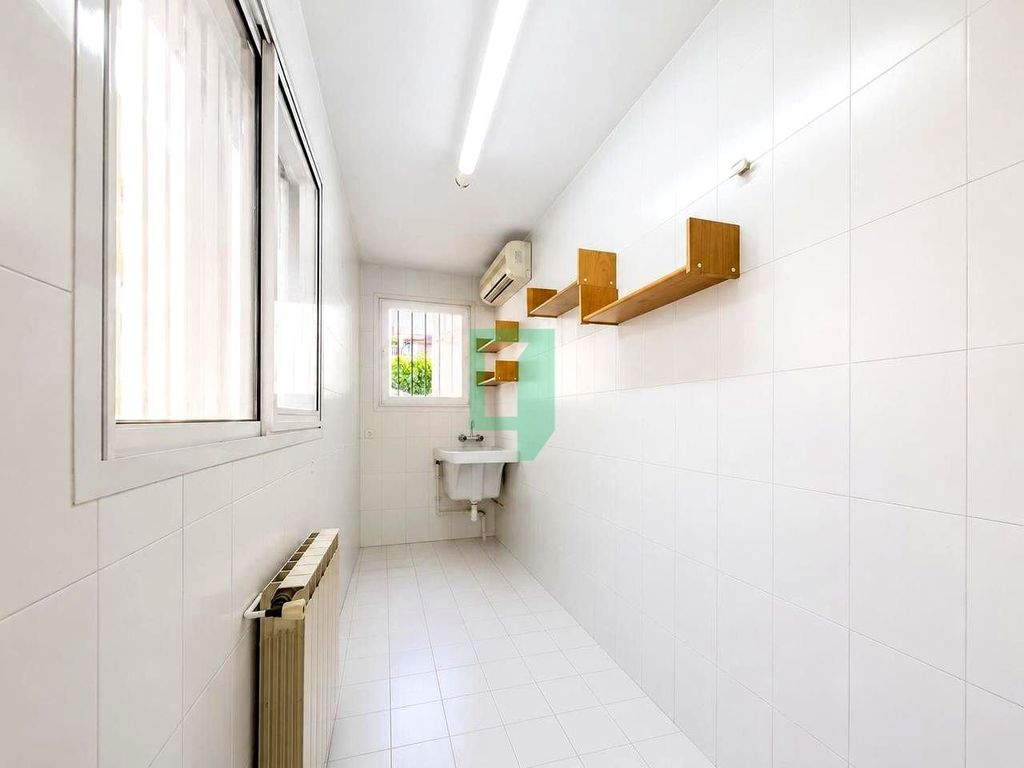 Luxury House for sale in Badalona, 675 000 €, Photo 7
