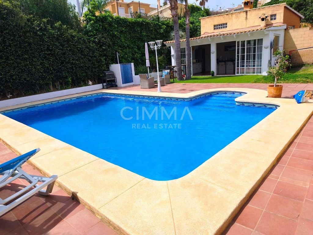 Maison de luxe à vendre à La Nucia, 549 000 €, Photo 1