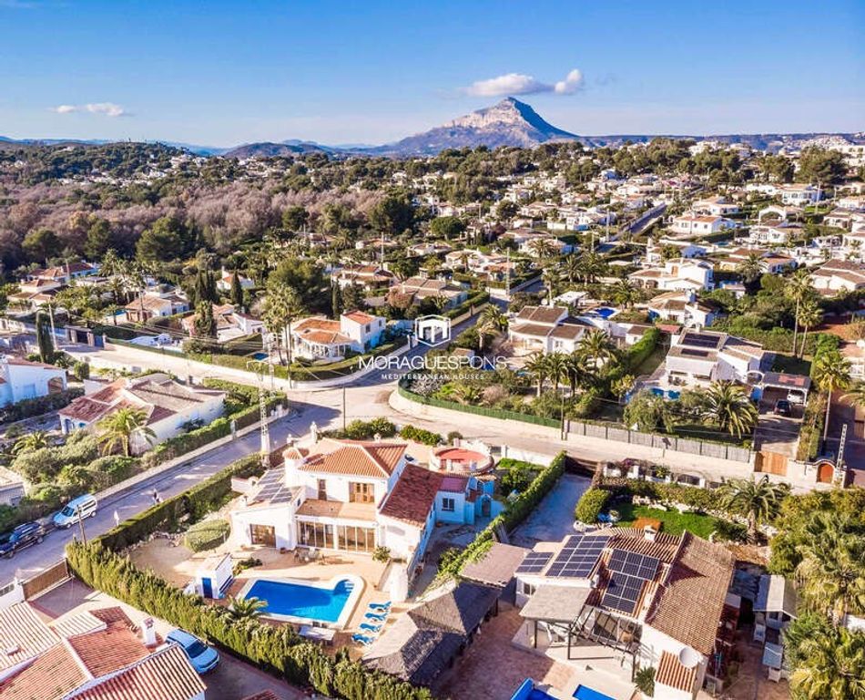 Luxury House for sale in Javea, 750 000 €, Photo 2