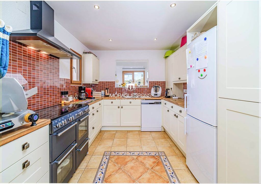 Luxury House for sale in Javea, 750 000 €, Photo 7