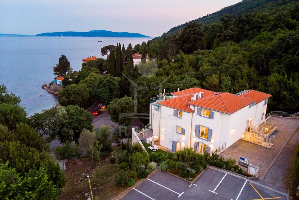 Appartement de luxe à vendre à Opatija, 625 000 €, Photo 3