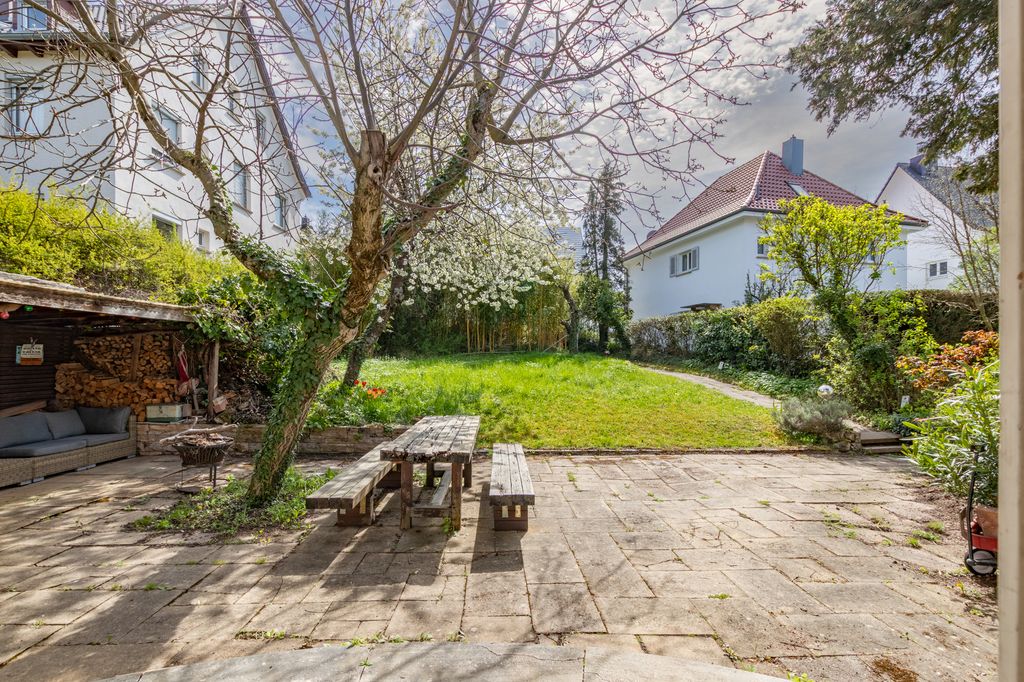 Maison de luxe à vendre à Stuttgart, 1 590 000 €, Photo 3