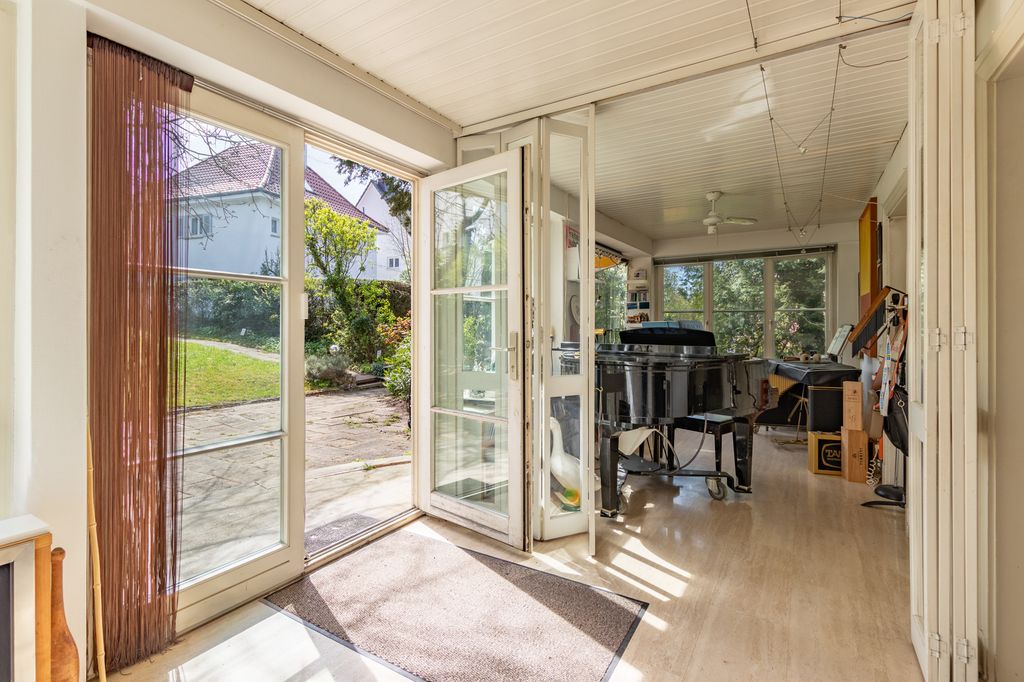 Maison de luxe à vendre à Stuttgart, 1 590 000 €, Photo 4