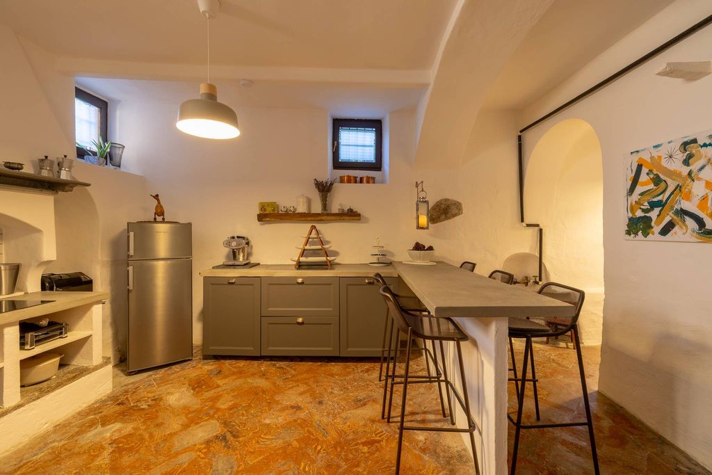 Luxury House for sale in Menaggio, 785 000 €, Photo 6