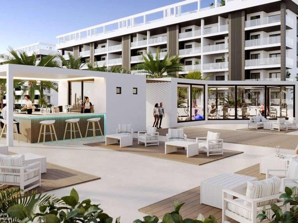 Appartement de luxe à vendre à Torrevieja, 540 000 €, Photo 1