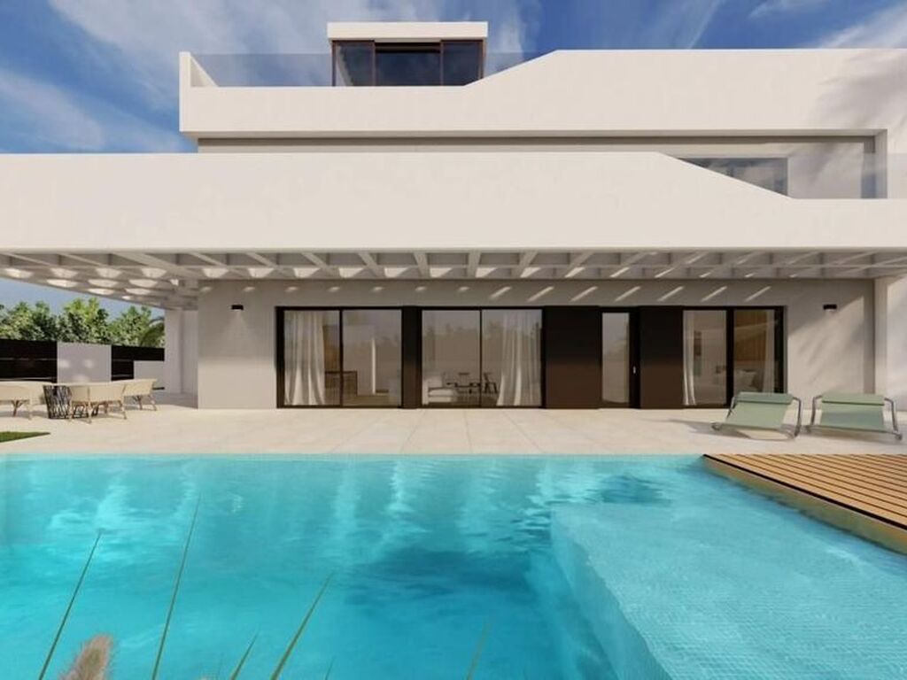 Maison de luxe à vendre à Torrevieja, 849 000 €, Photo 1