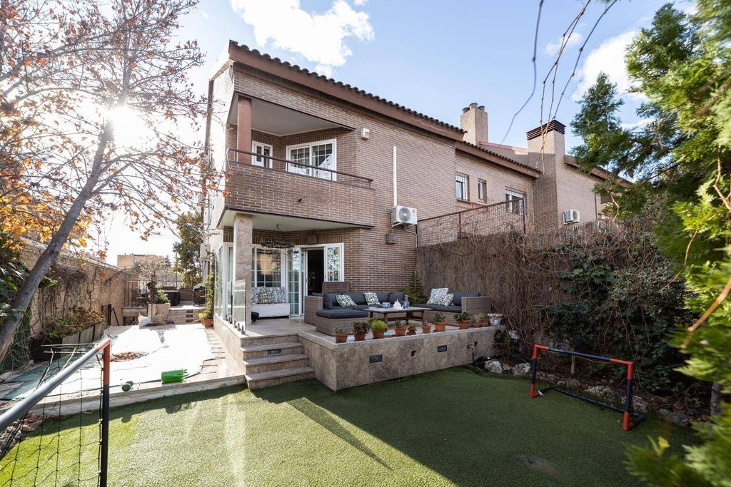 Maison de luxe à vendre à Madrid, 2 300 000 €, Photo 2