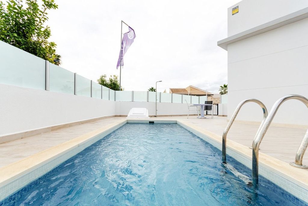 Maison de luxe à vendre à Torrevieja, 424 000 €, Photo 3