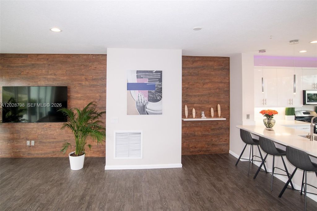 Luxury House for sale in Oakland Park, 763 551 €, Photo 6