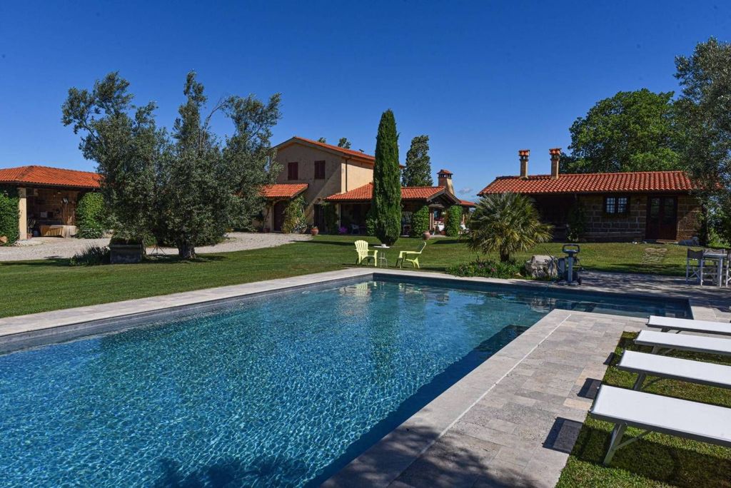 Luxury House for sale in Tuscania, 1 350 000 €, Photo 1