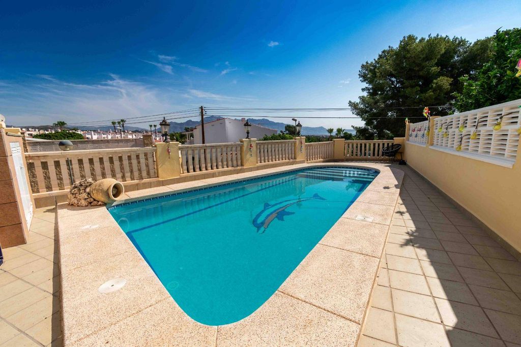 Maison de luxe à vendre à La Nucia, 549 000 €, Photo 1