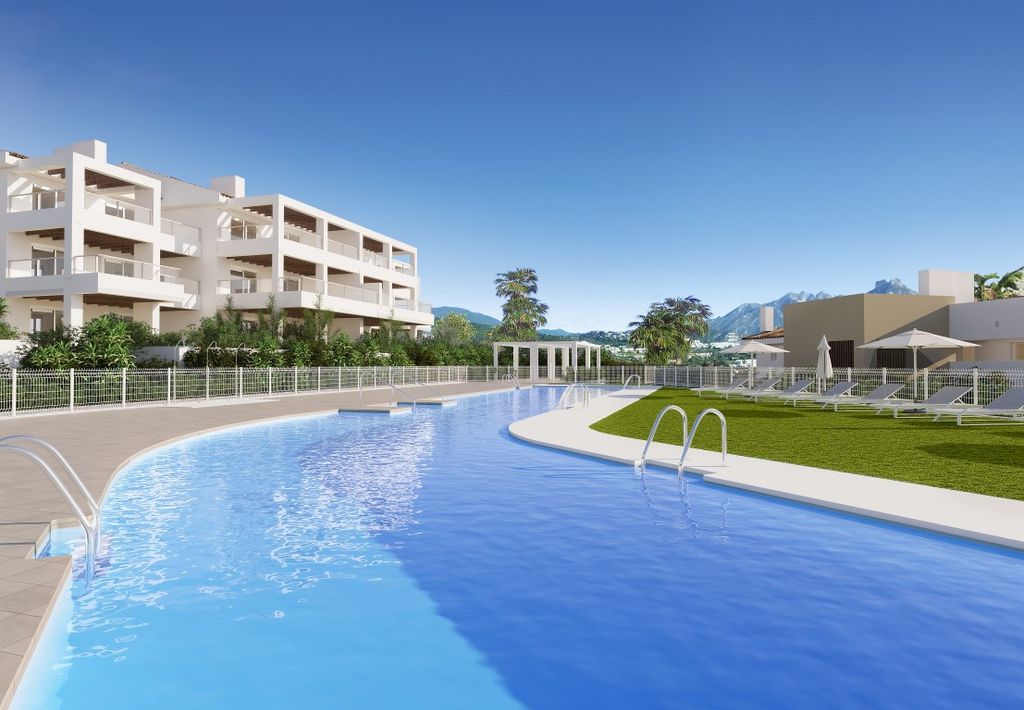 Luxury Apartment for sale in Benahavís, 499 000 €, Photo 1