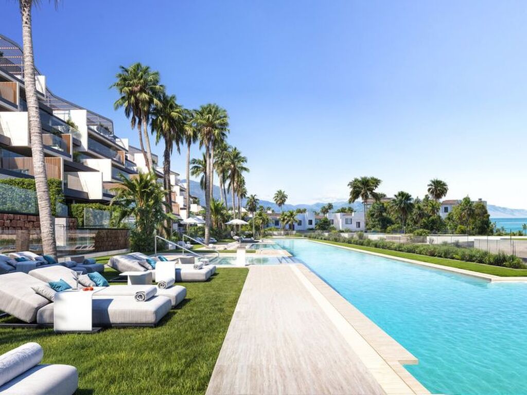 Luxury Apartment for sale in Manilva, 1 325 000 €, Photo 2