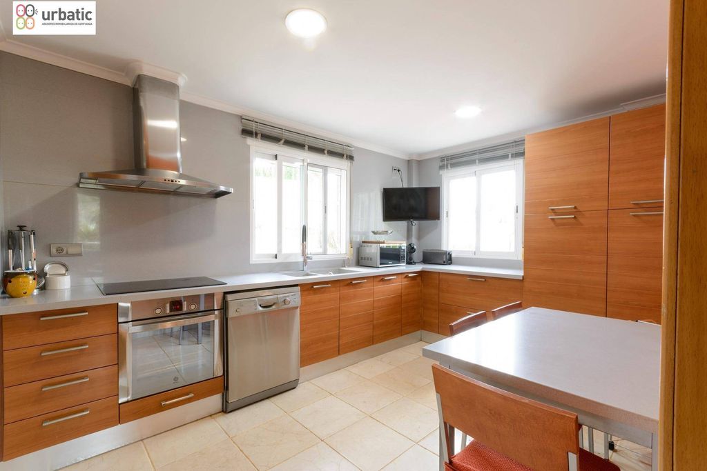 Maison de luxe à vendre à Gandia, 415 000 €, Photo 2