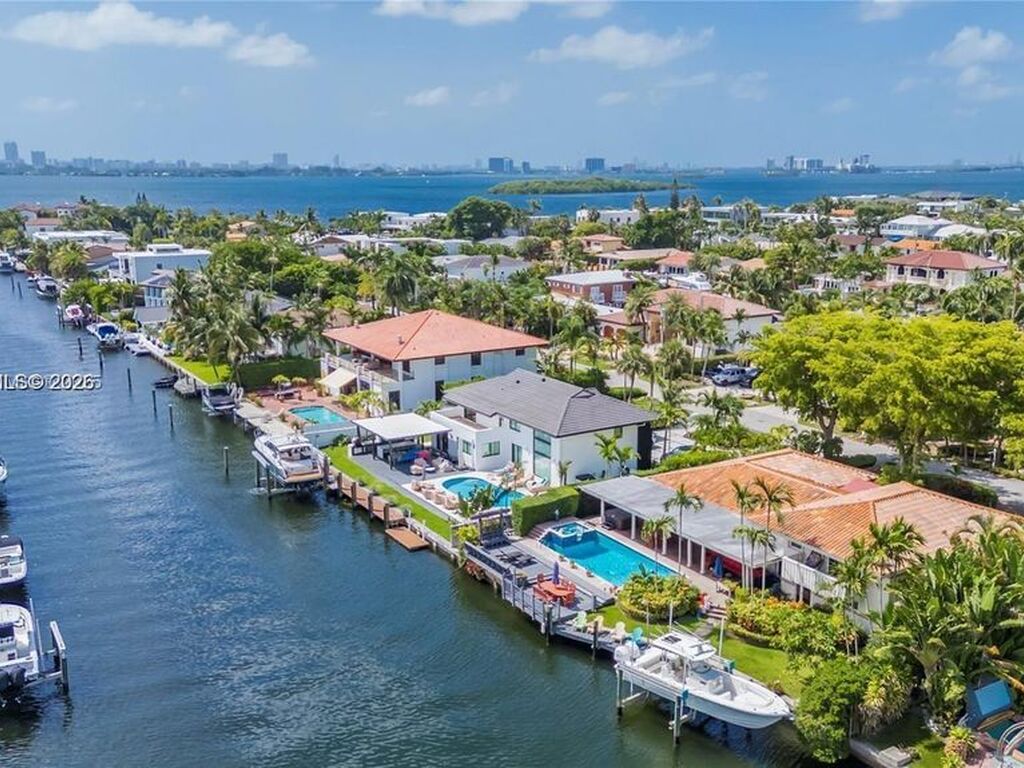 Luxury House for sale in North Miami, 3 443 697 €, Photo 2