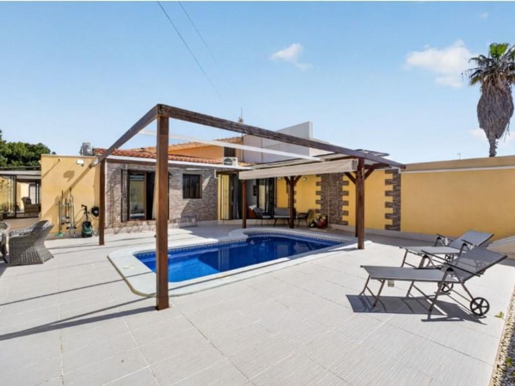 Maison de luxe à vendre à Torrevieja, 525 000 €, Photo 2