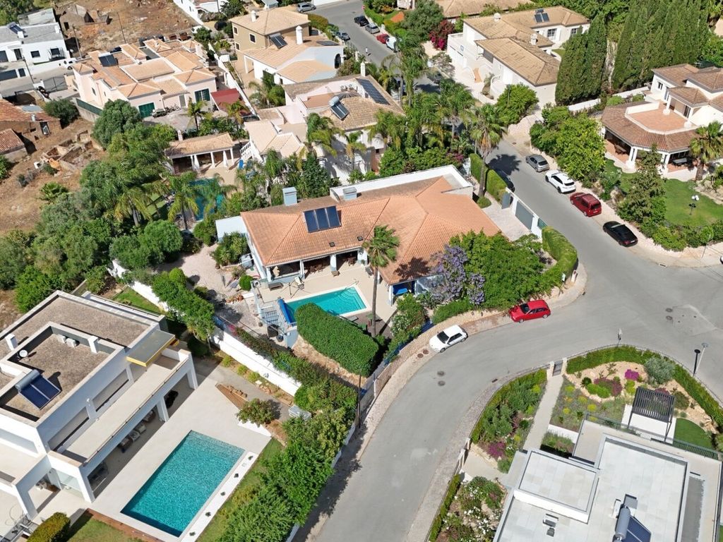 Luxury House for sale in Portimão, 915 000 €, Photo 2